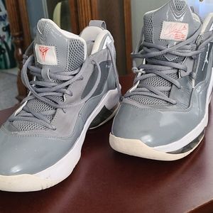 Michael Jordan Flywire  grey tennis shoes